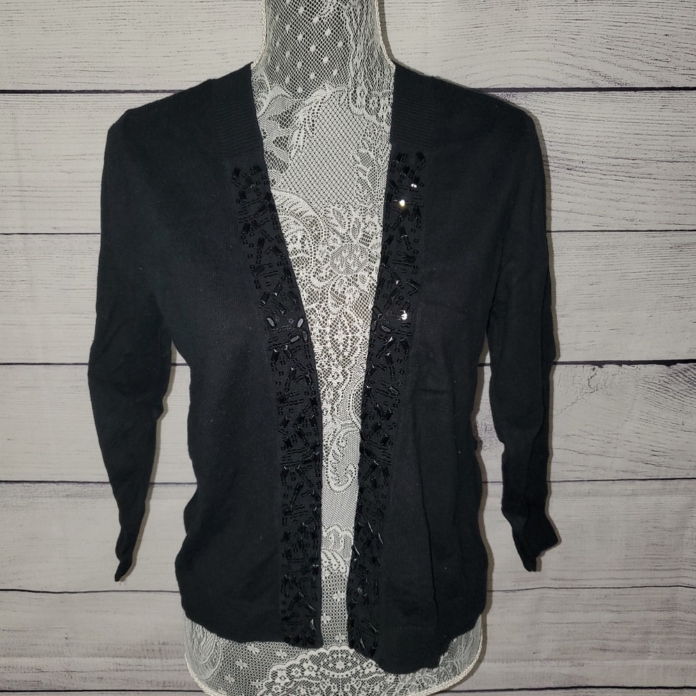 ❤️‍🩹 New York & Company cardigan